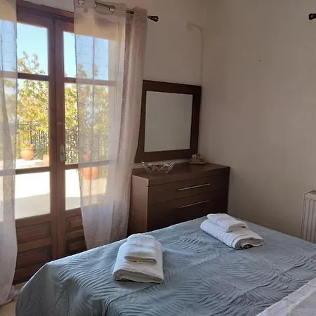 Christina's House - / Pelion Neochori (Magnesia)